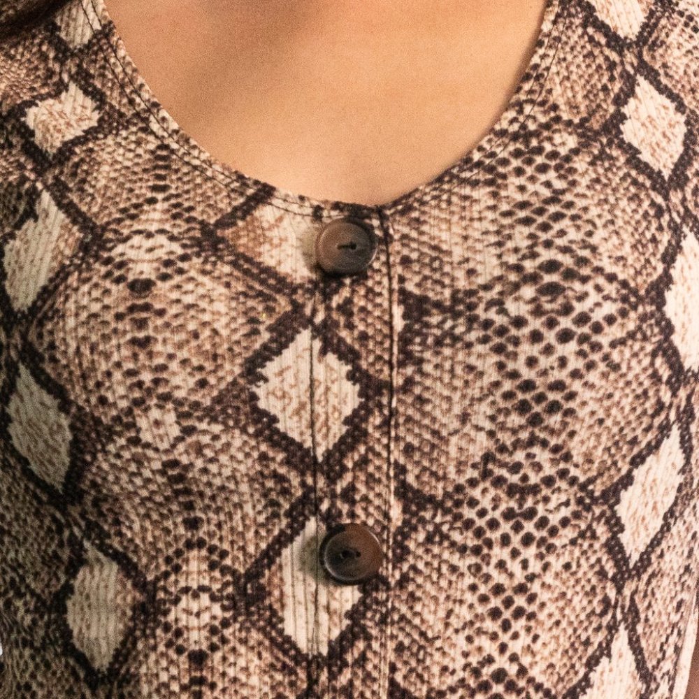 Snake Skin Tee - Picture 3 of 4
